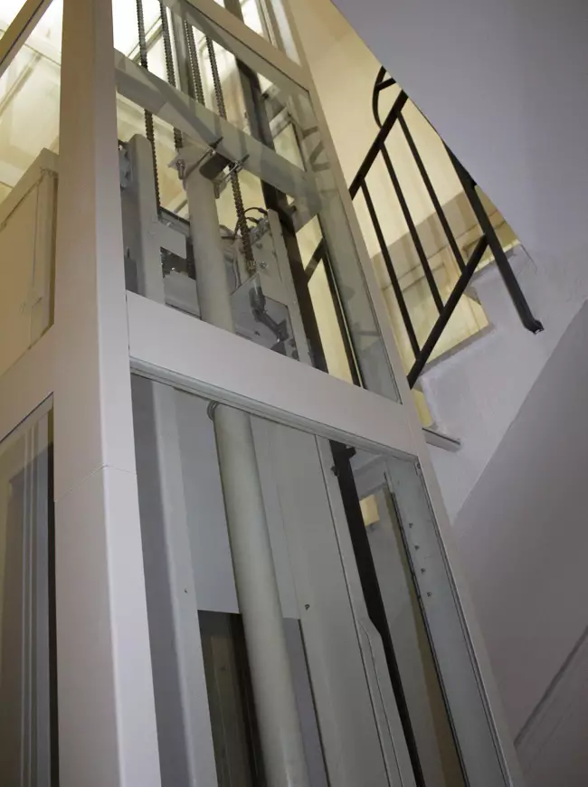 ASCENSORE-CONDOMINI.jpg Miniascensori e ascensori condominiali a Lecce Metaltecna