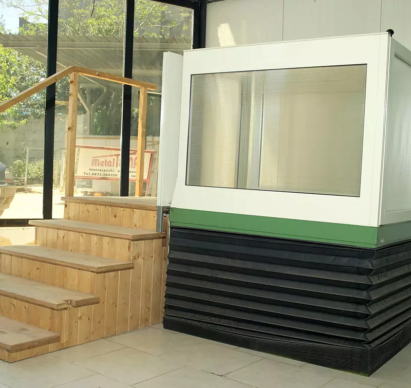 piattaforma-elevatrice-dislivelli-domestici.jpg Piattaforme elevatrici e Pedane per piccoli dislivelli Metaltecna