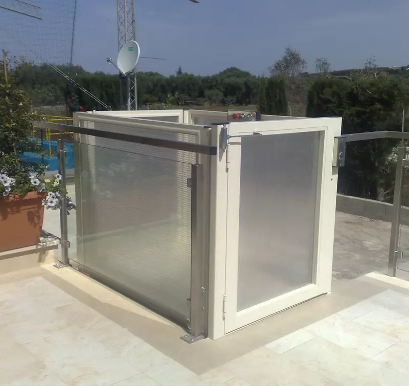 piattaforma-elevatrice-dislivelli.jpg Piattaforme elevatrici e Pedane per piccoli dislivelli Metaltecna